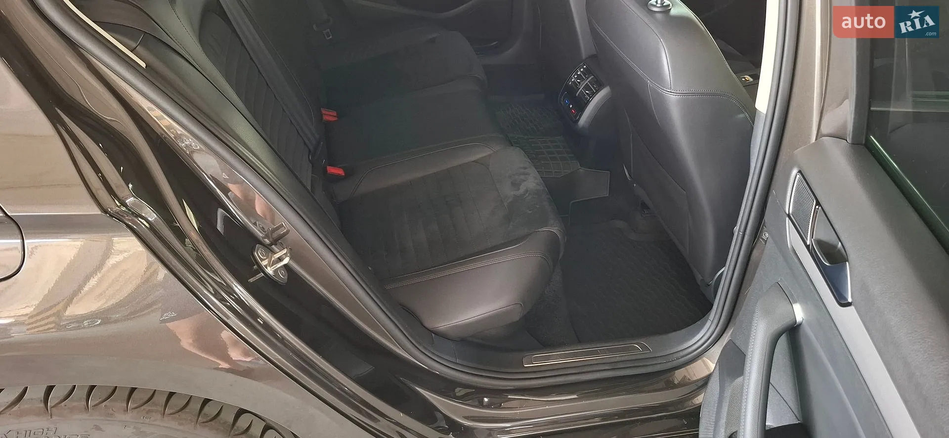 2017 Volkswagen Passat - мініатюра 12