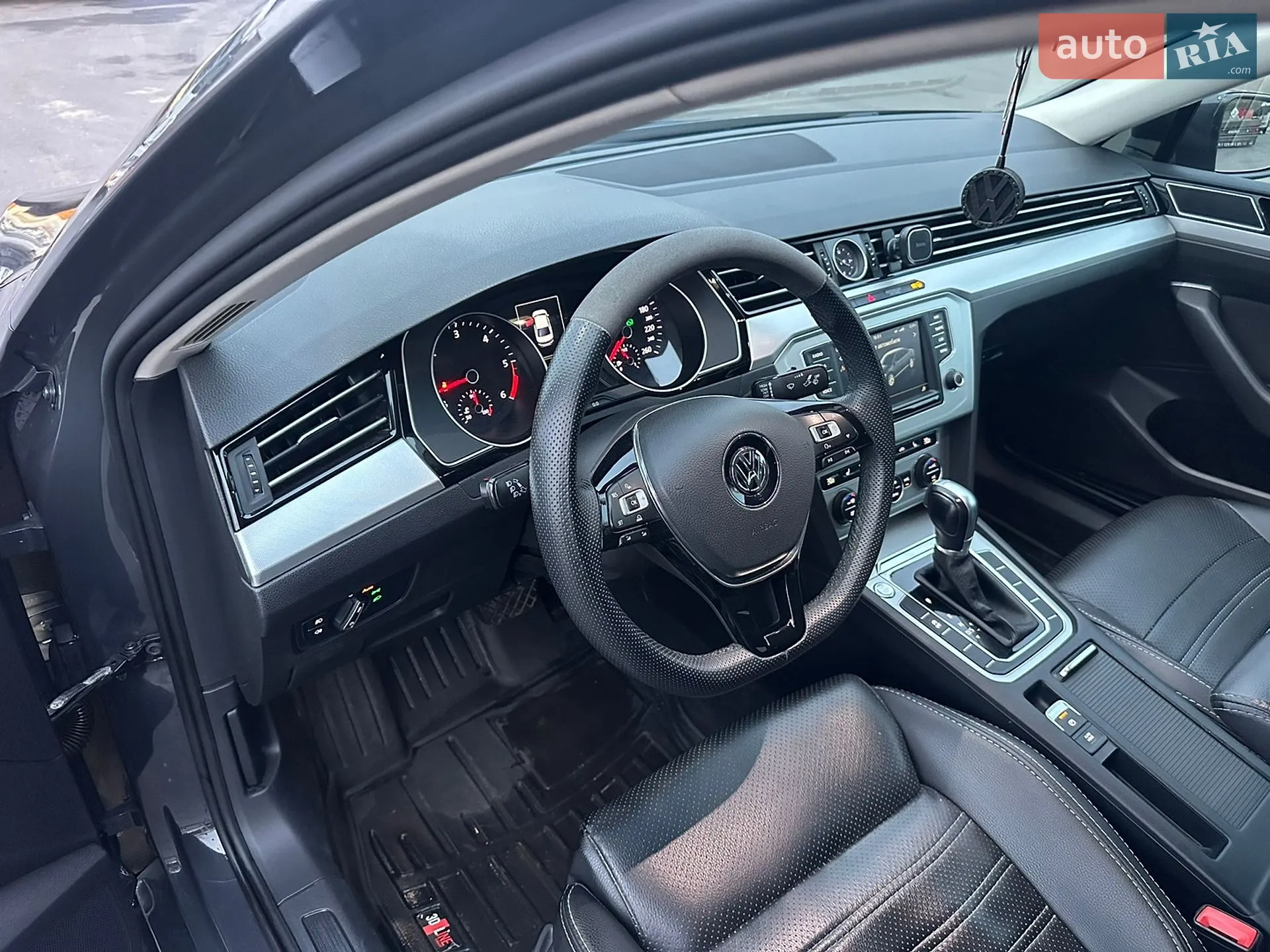 2015 Volkswagen Passat - мініатюра 8