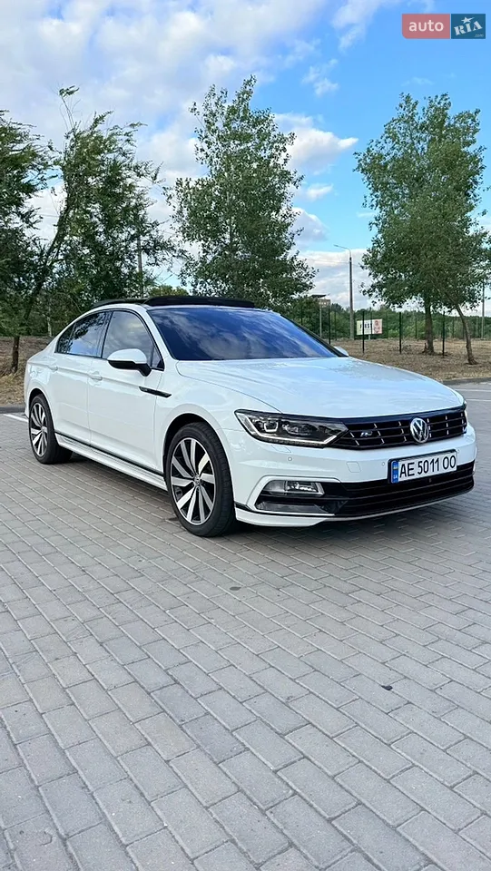 2017 Volkswagen Passat - мініатюра 19