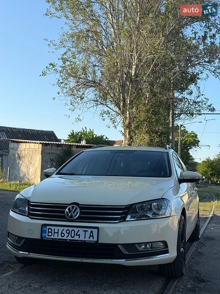 2014 Volkswagen Passat - мініатюра 10