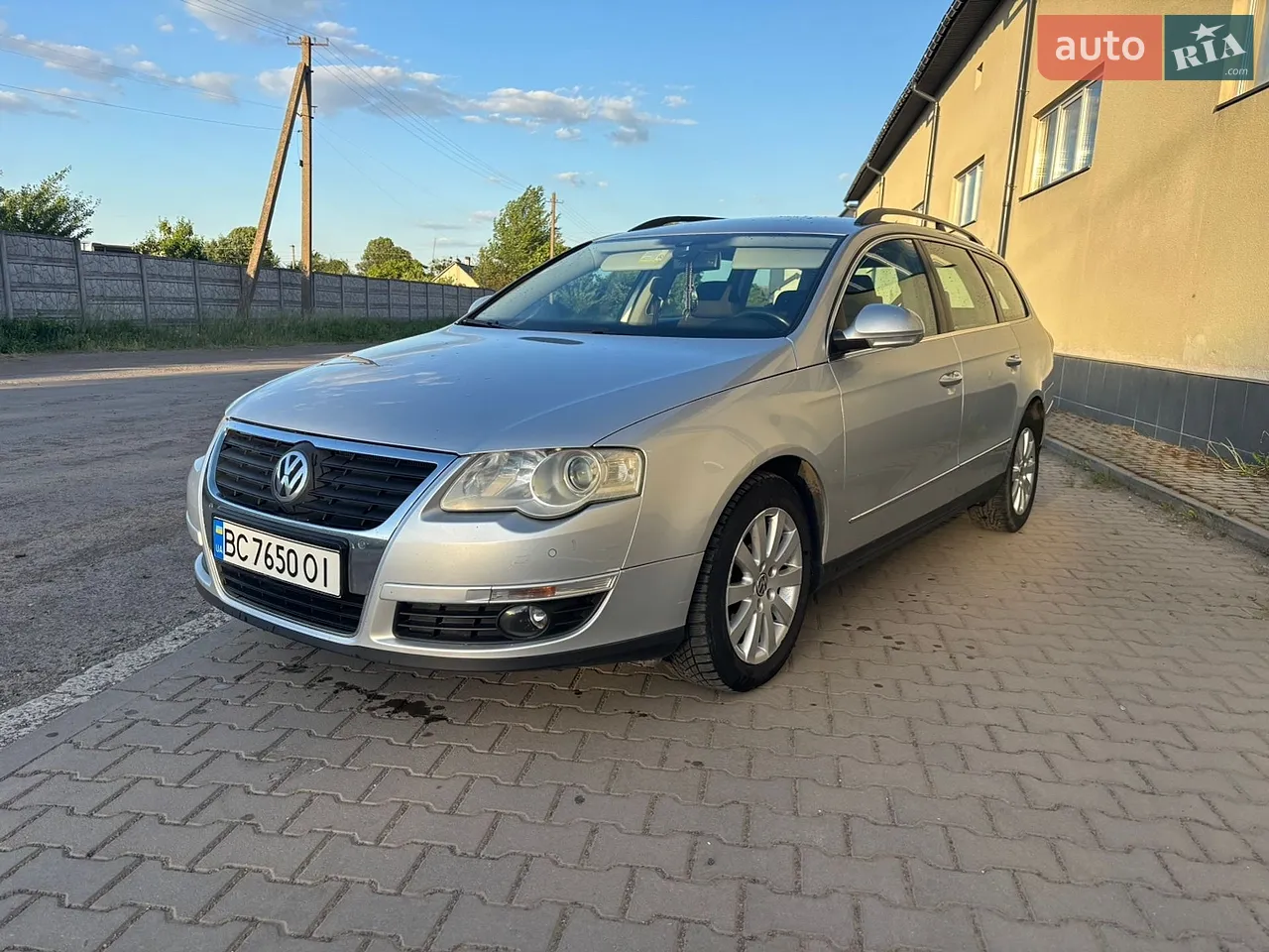 2010 Volkswagen Passat - мініатюра 11