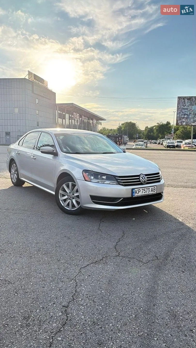 2013 Volkswagen Passat - фото 1