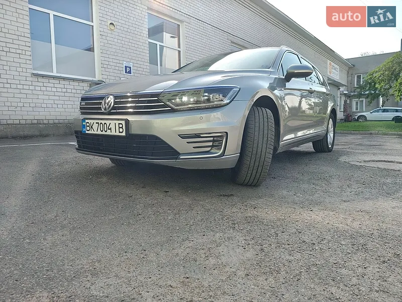 Volkswagen Passat 2015 VIN WVWZZZ3CZFE513553 фото оголошення 16 з 47