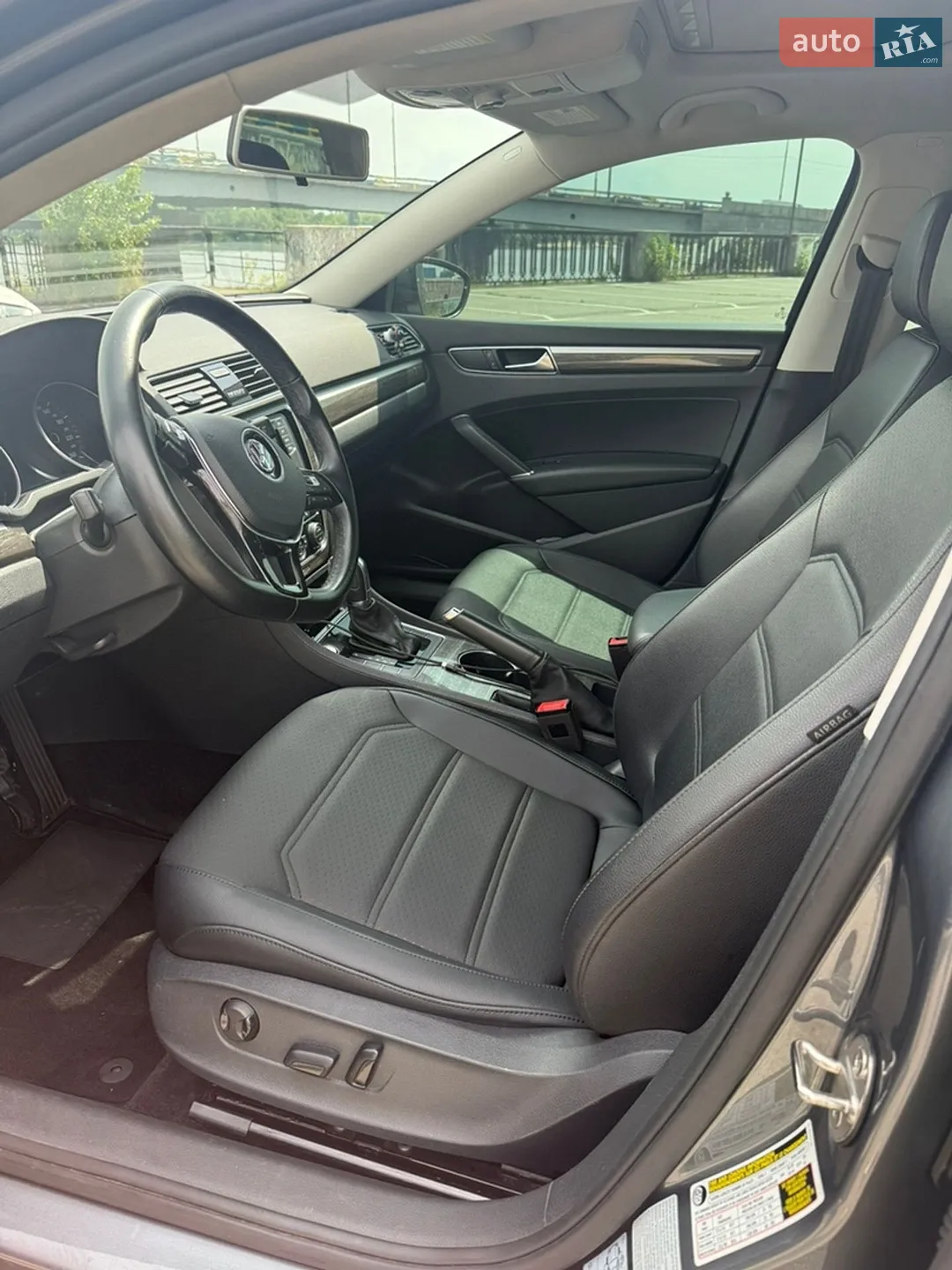 2017 Volkswagen Passat - мініатюра 25