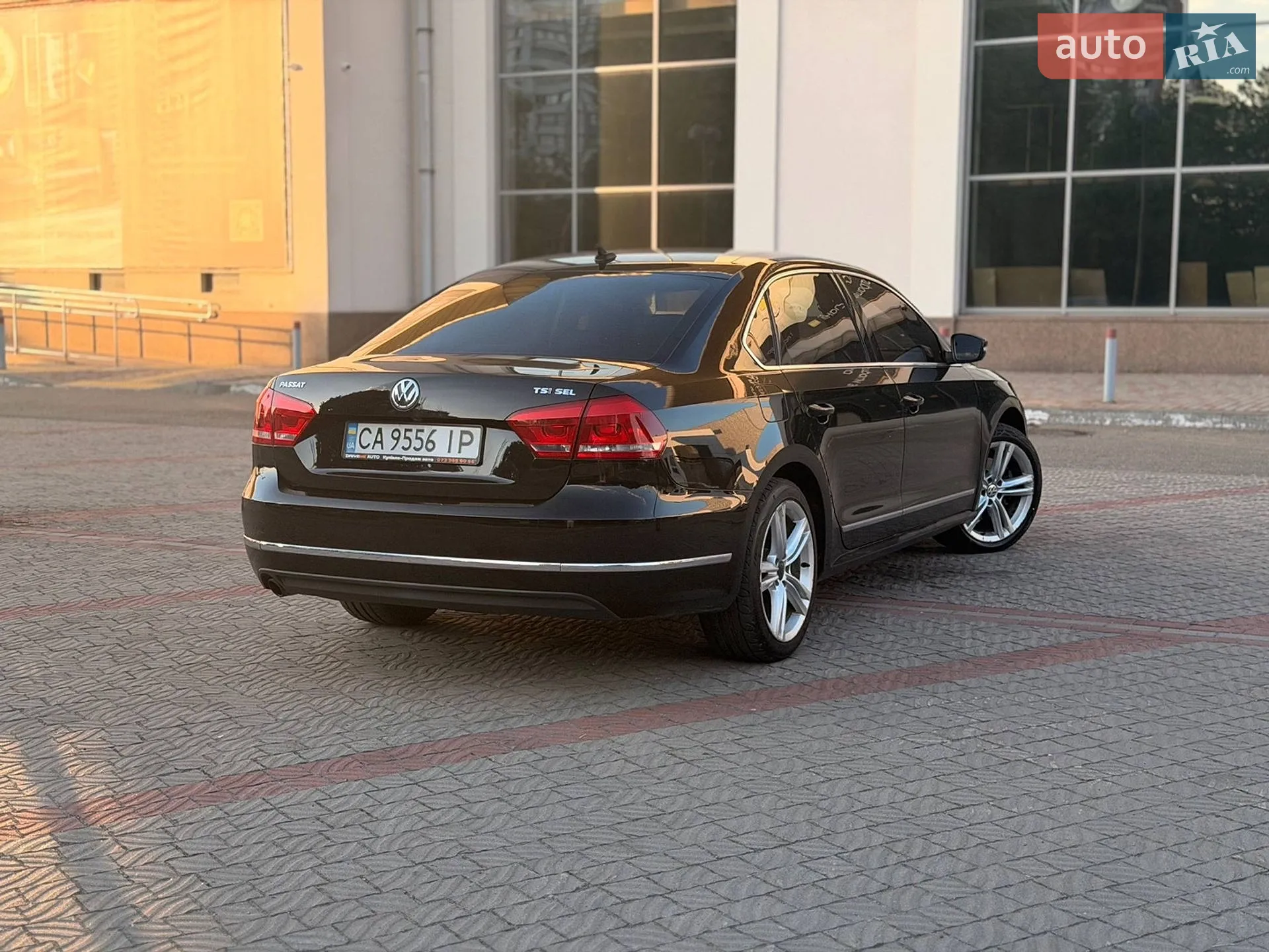2014 Volkswagen Passat - мініатюра 2