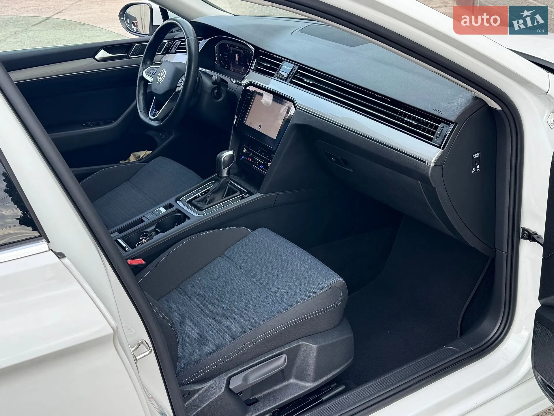 2021 Volkswagen Passat - мініатюра 13