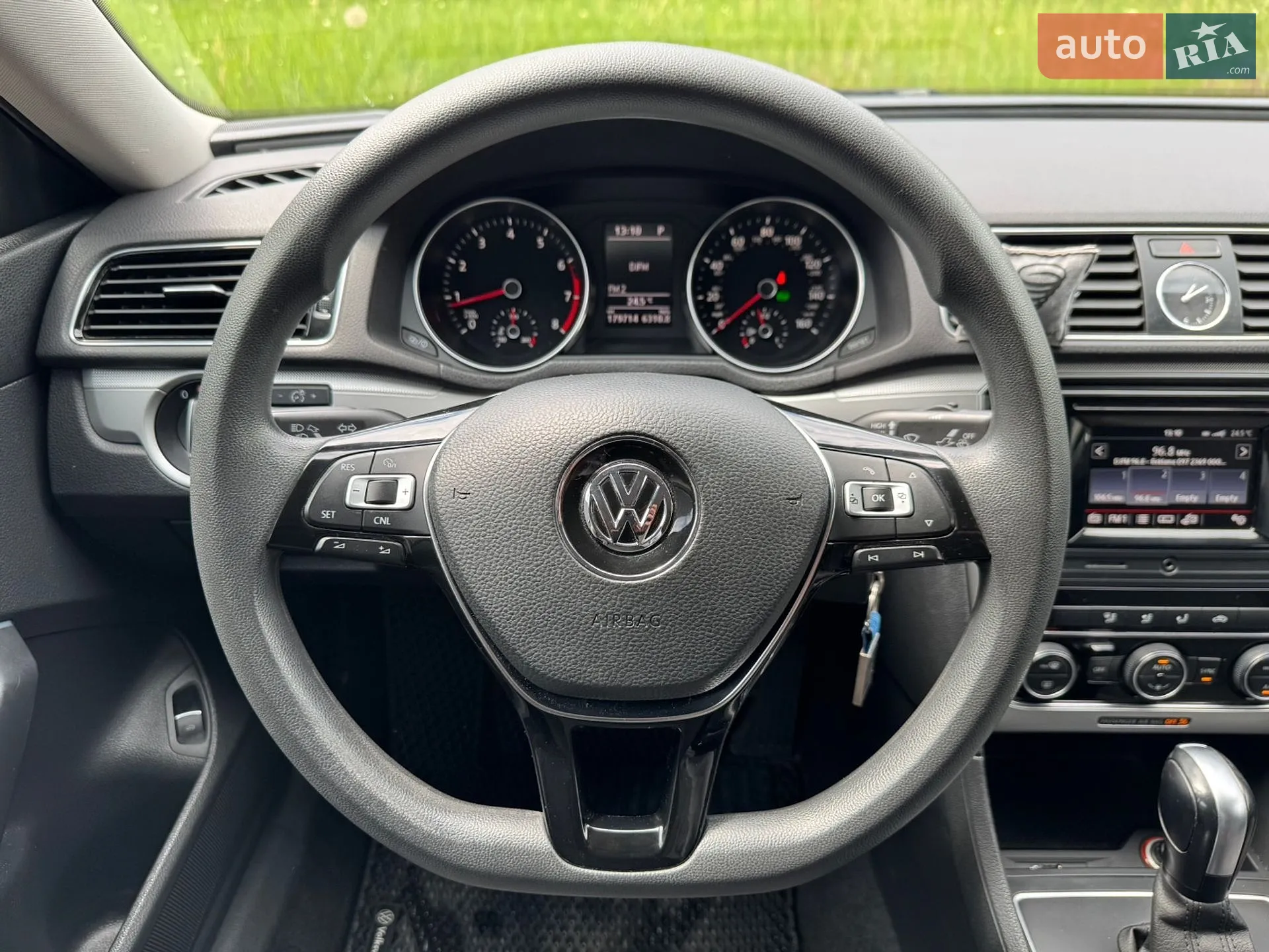2016 Volkswagen Passat - мініатюра 13
