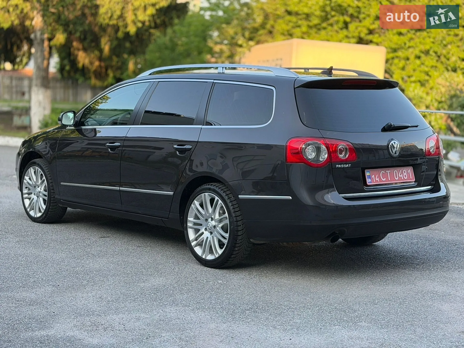 2010 Volkswagen Passat - мініатюра 19
