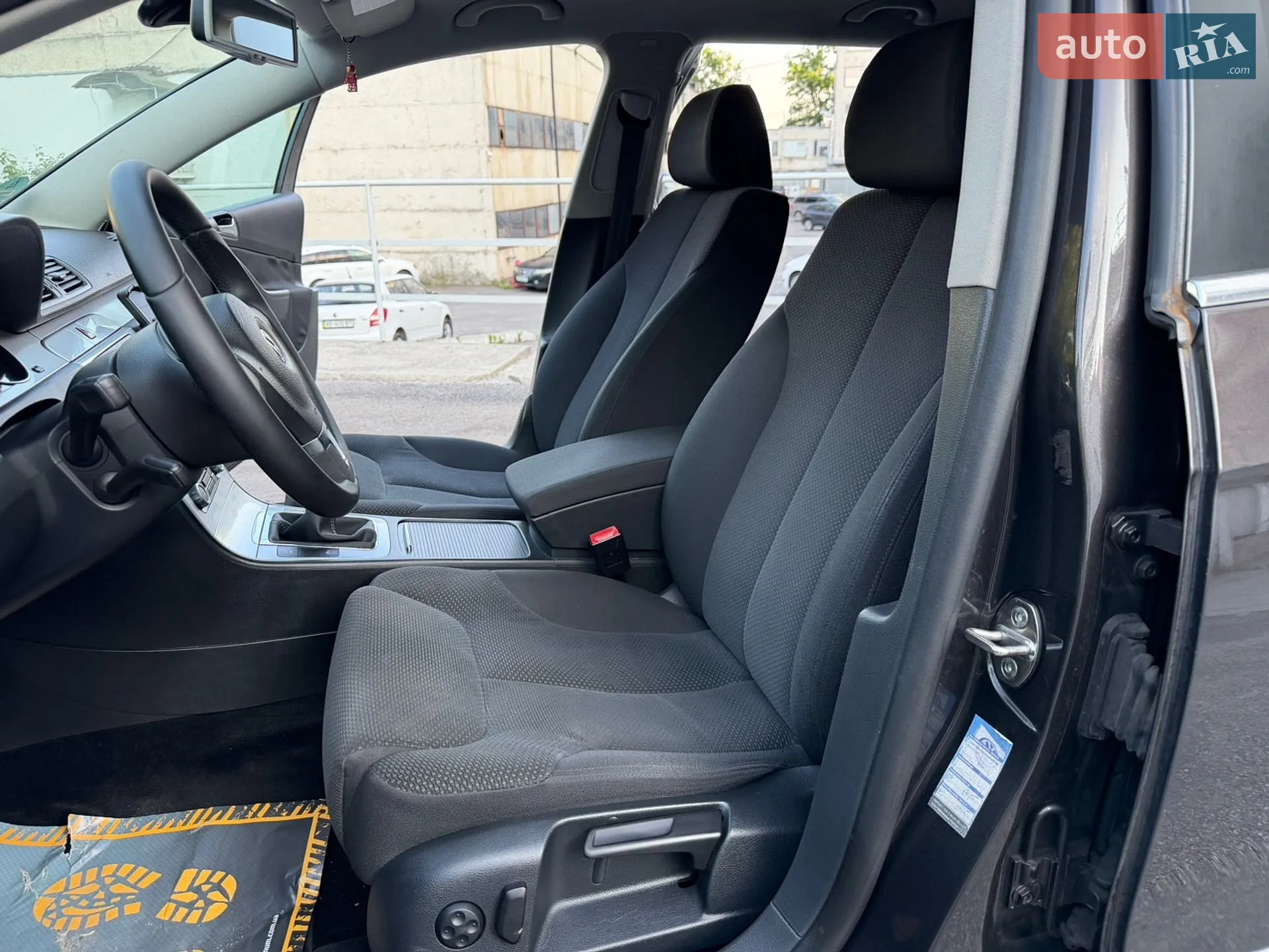 2010 Volkswagen Passat - мініатюра 45
