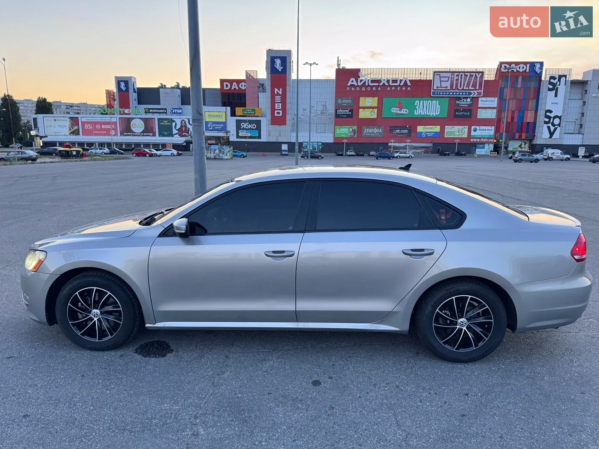 2012 Volkswagen Passat - мініатюра 3