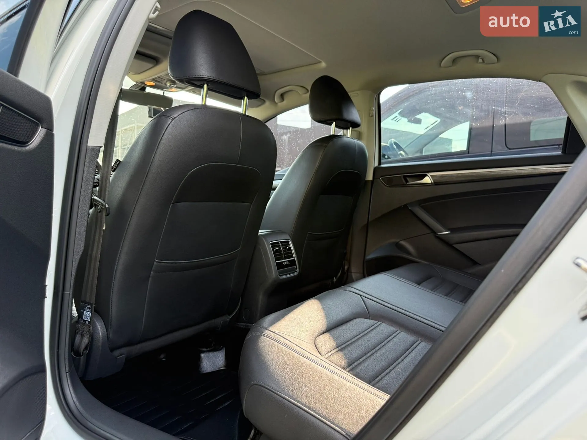 2015 Volkswagen Passat - мініатюра 17