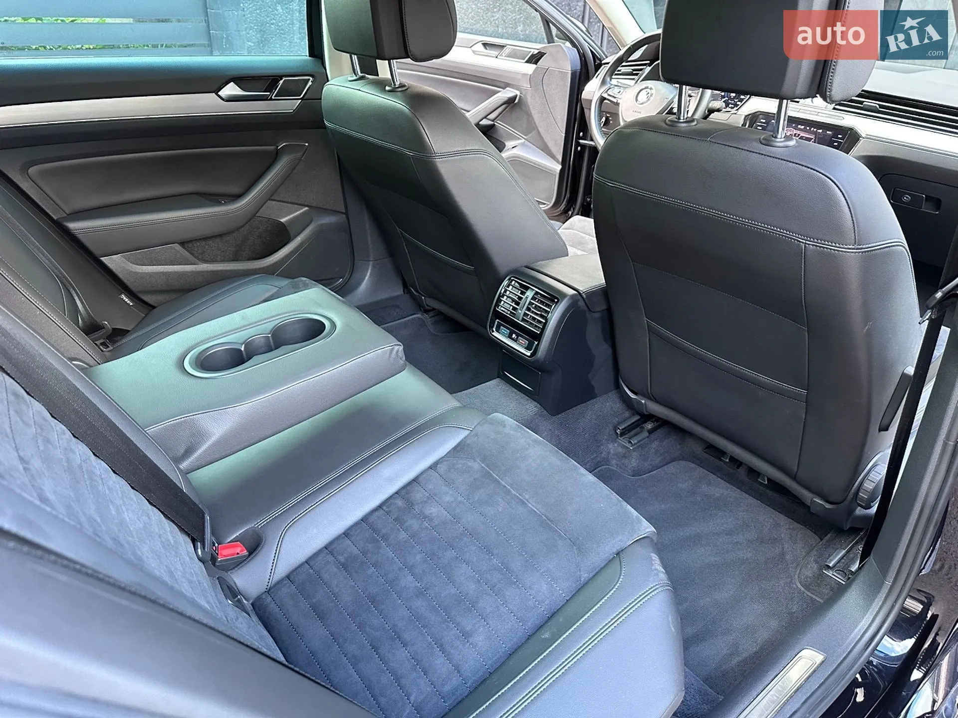 2018 Volkswagen Passat - мініатюра 8