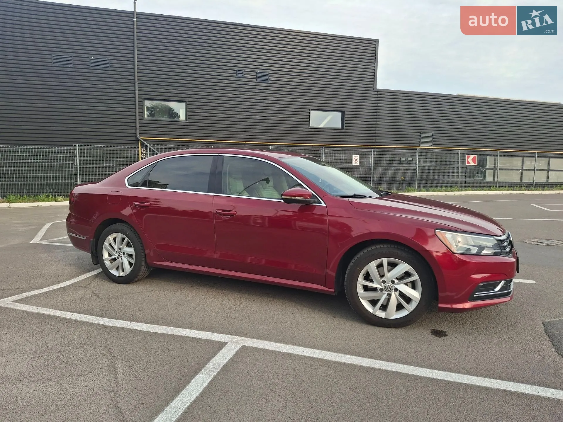 2017 Volkswagen Passat - мініатюра 2
