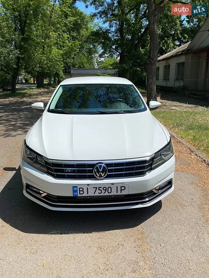 2017 Volkswagen Passat - мініатюра 21