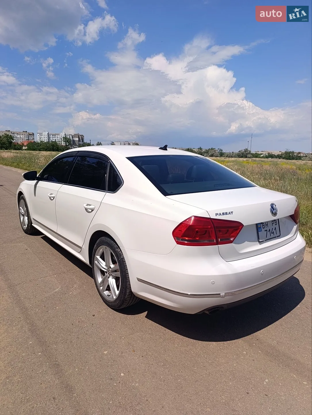 2014 Volkswagen Passat - мініатюра 2