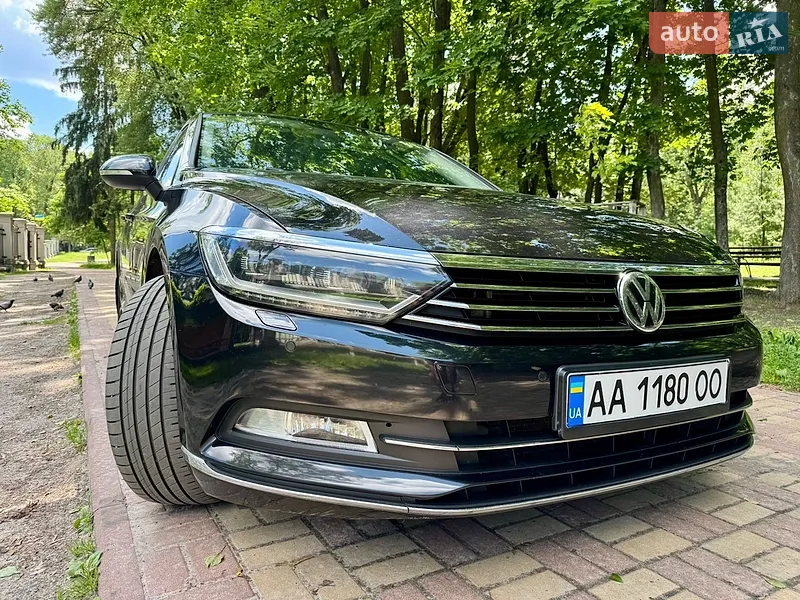 Volkswagen Passat 2018 VIN WVWZZZ3CZJE152620 фото оголошення 3 з 59