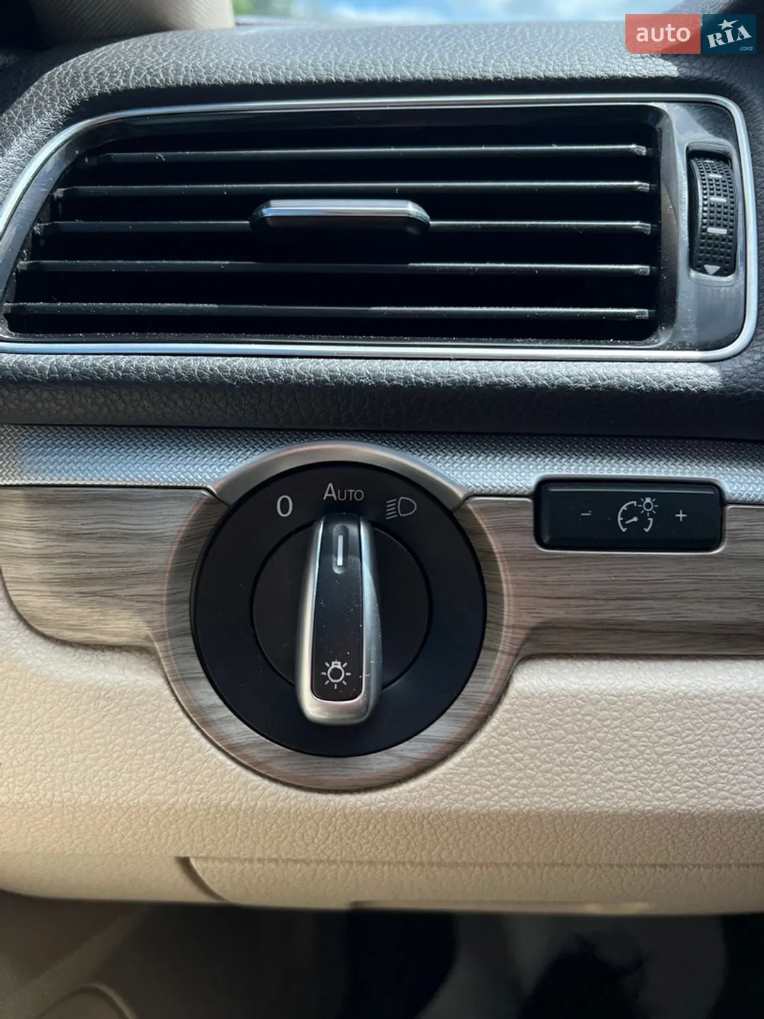 2015 Volkswagen Passat - мініатюра 36