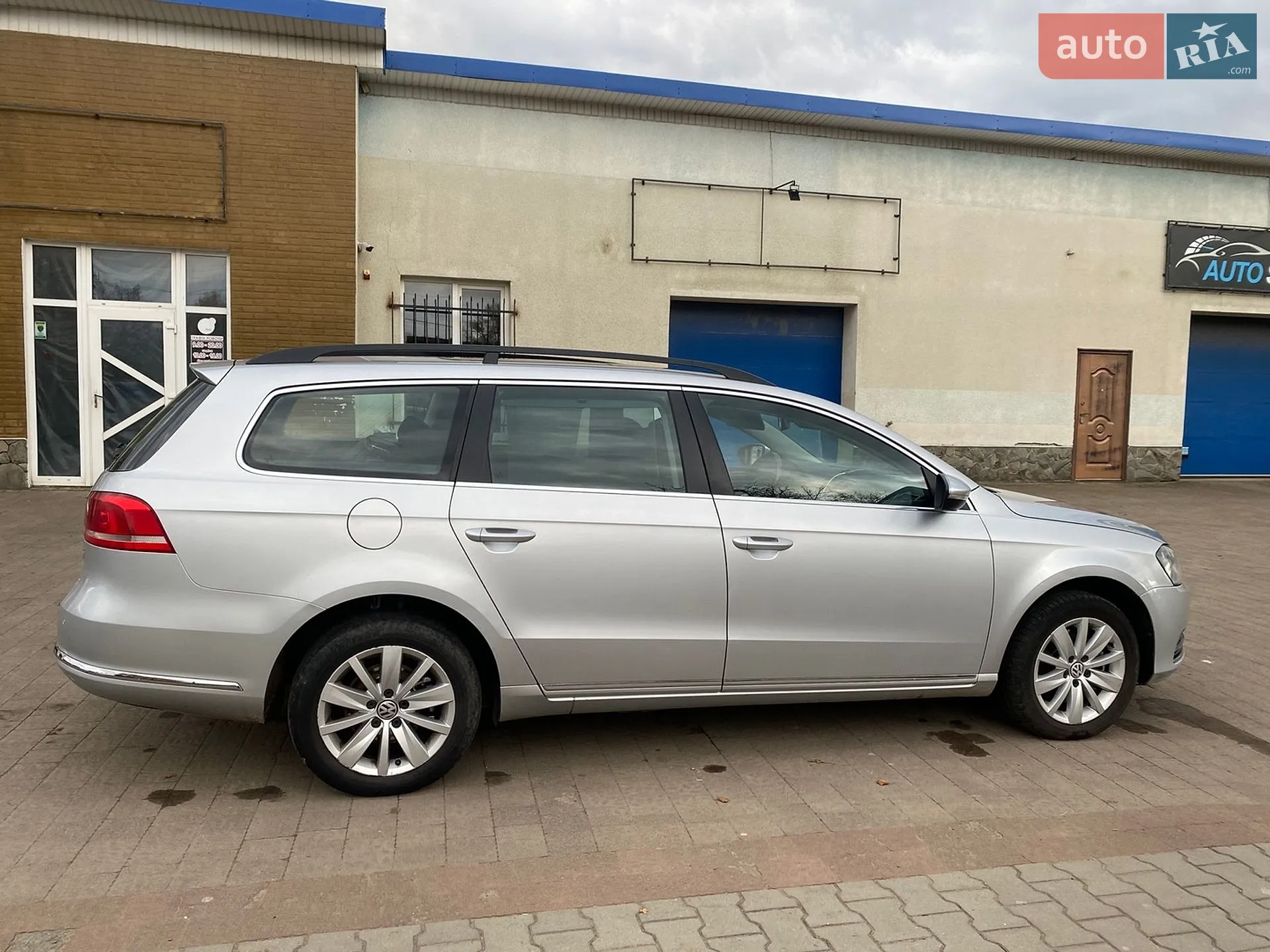 2011 Volkswagen Passat - мініатюра 2