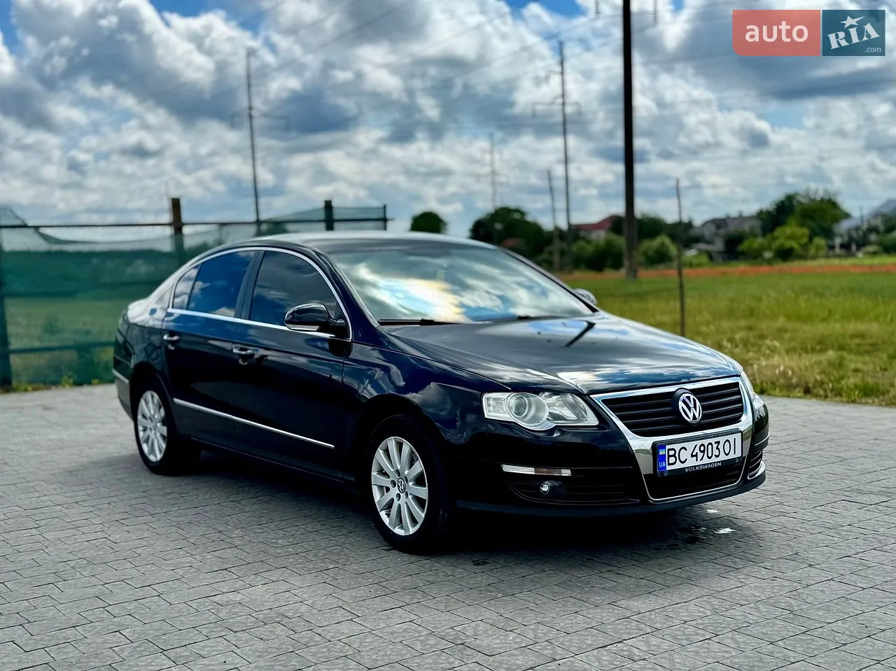 2010 Volkswagen Passat - мініатюра 17