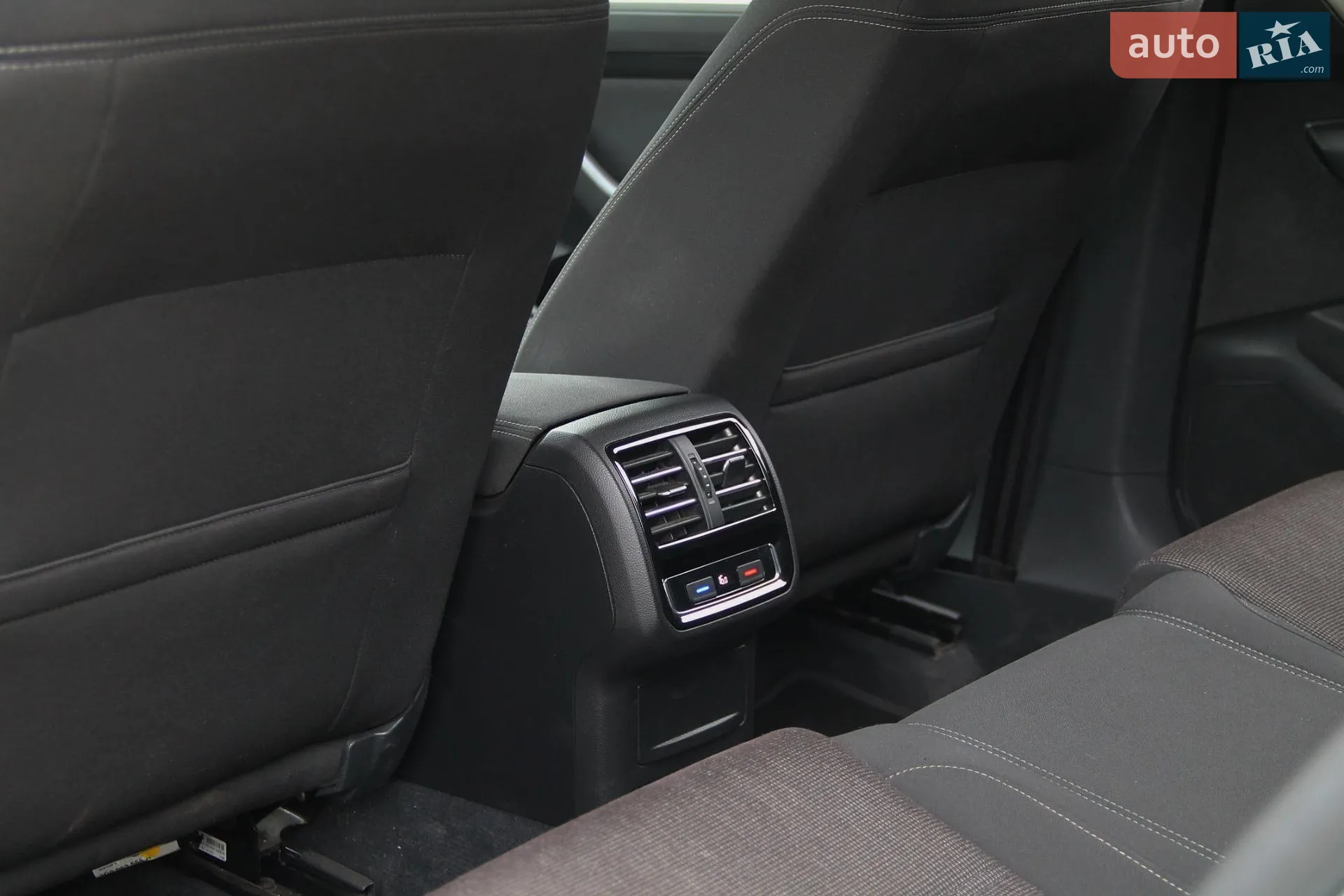 2016 Volkswagen Passat - мініатюра 14