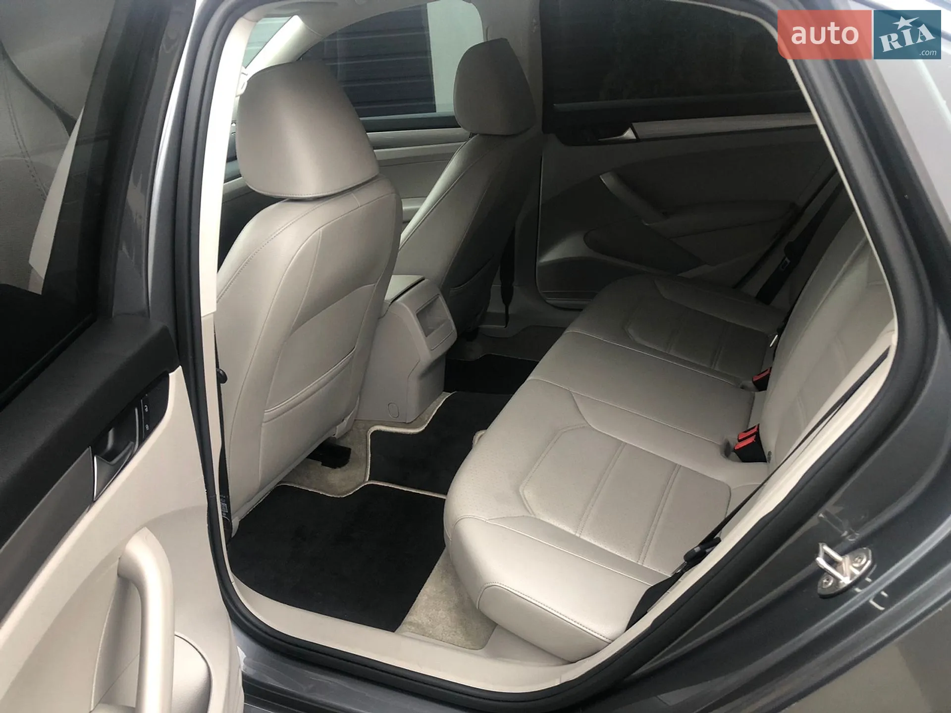 2015 Volkswagen Passat - мініатюра 8