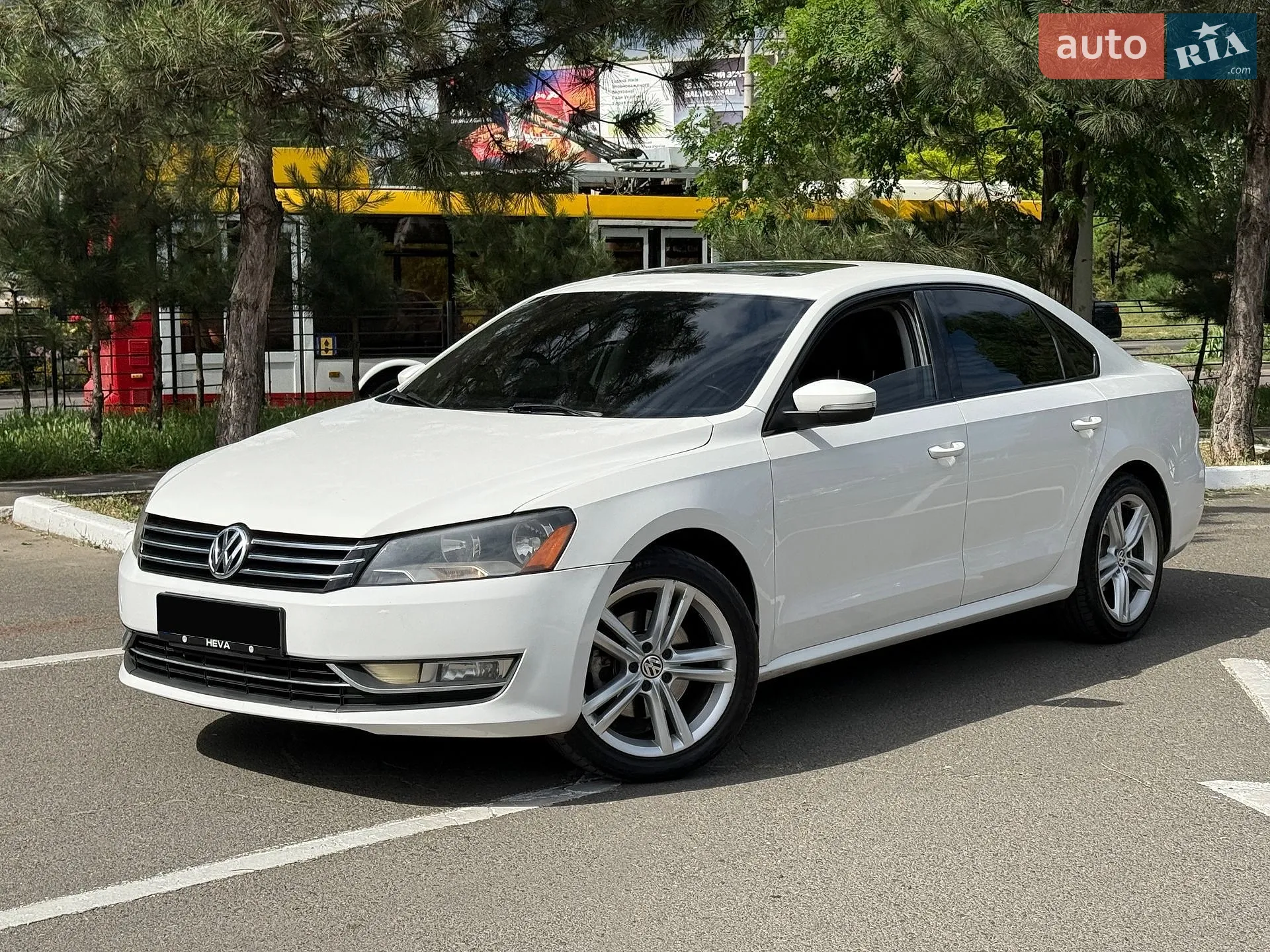 2014 Volkswagen Passat - мініатюра 2