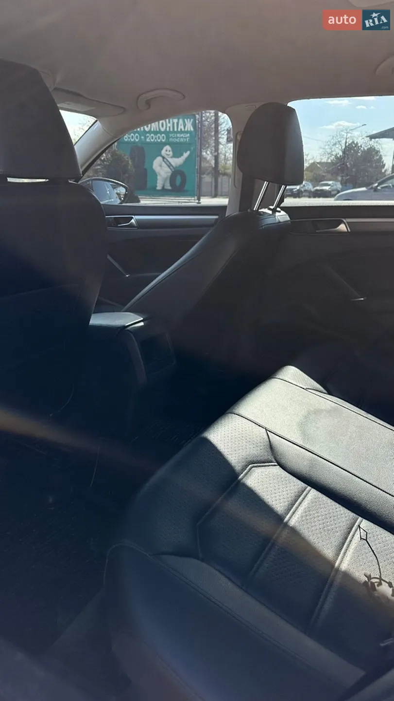 2017 Volkswagen Passat - мініатюра 9
