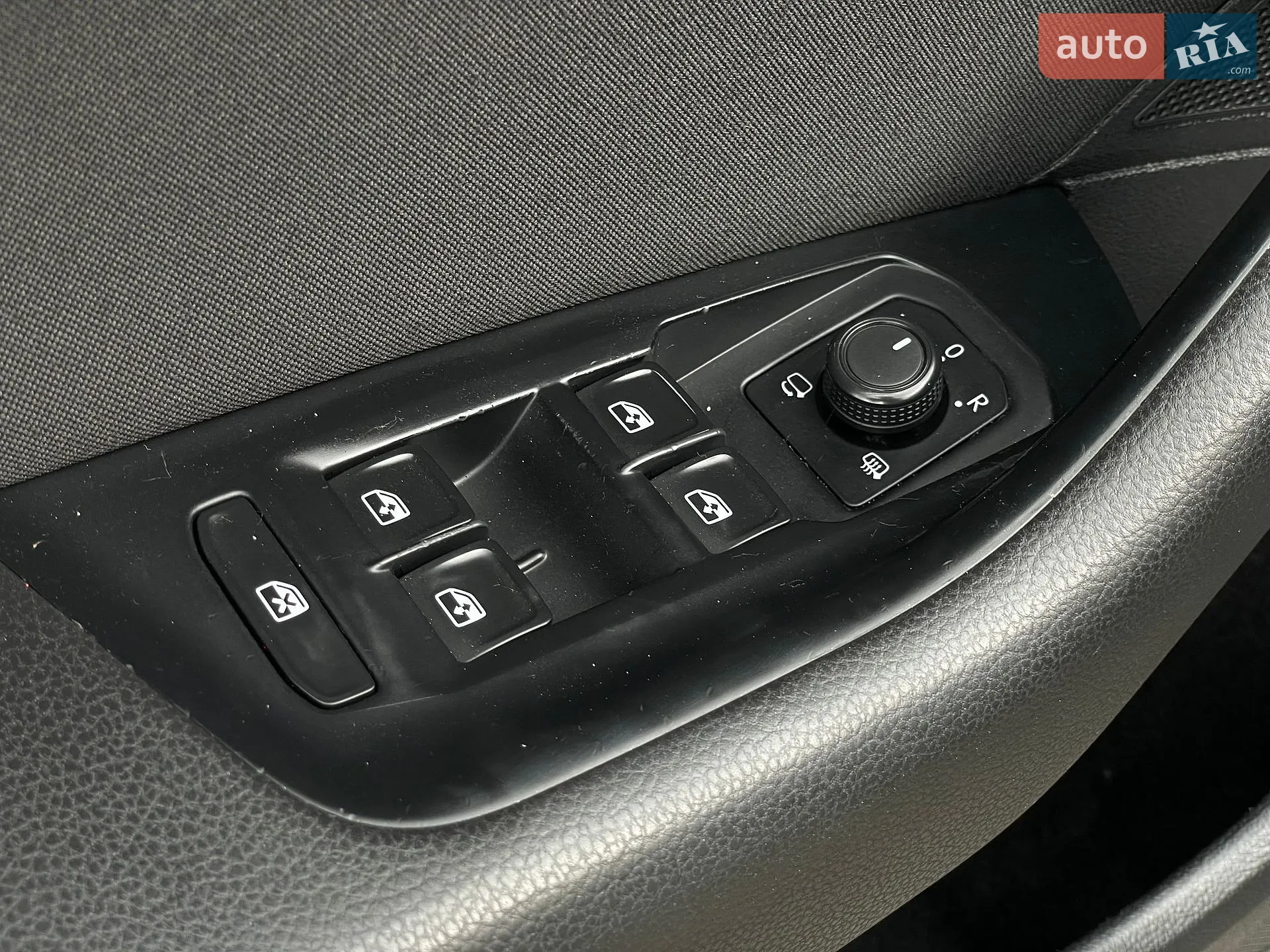 2015 Volkswagen Passat - мініатюра 43
