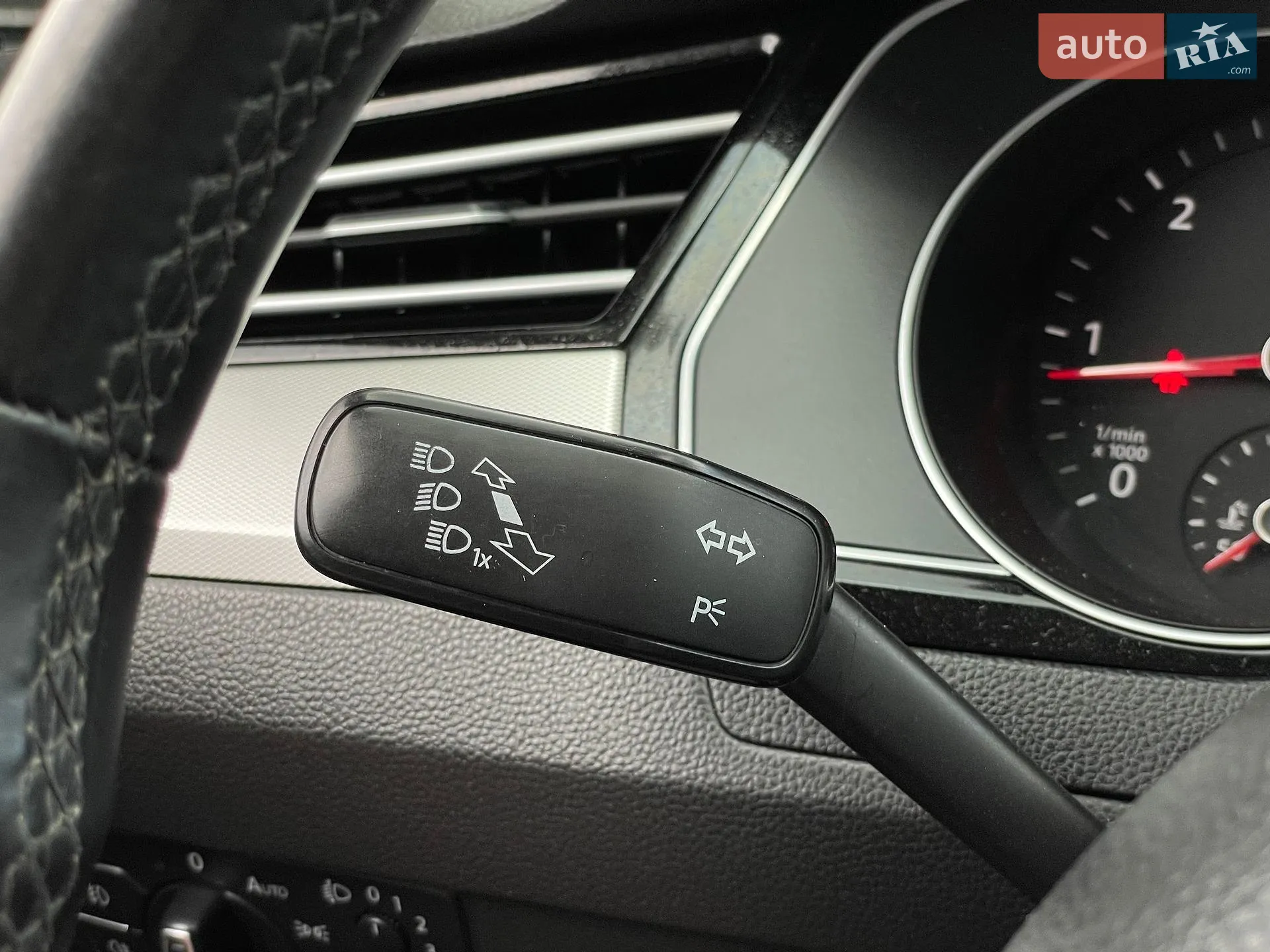 2015 Volkswagen Passat - мініатюра 48