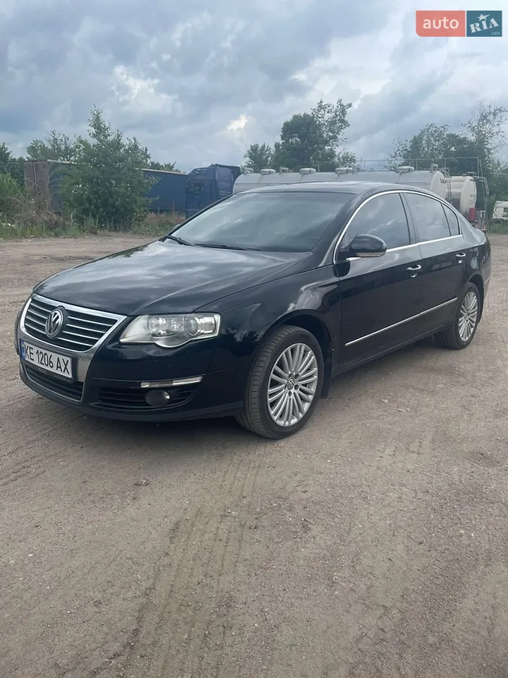 2010 Volkswagen Passat - мініатюра 17