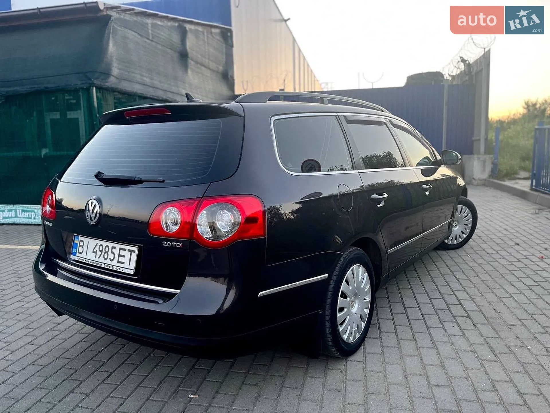 2010 Volkswagen Passat - мініатюра 16