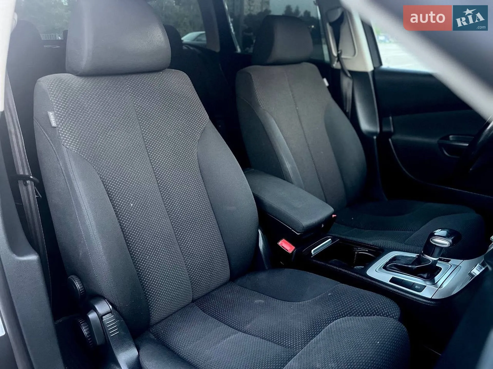2010 Volkswagen Passat - мініатюра 42