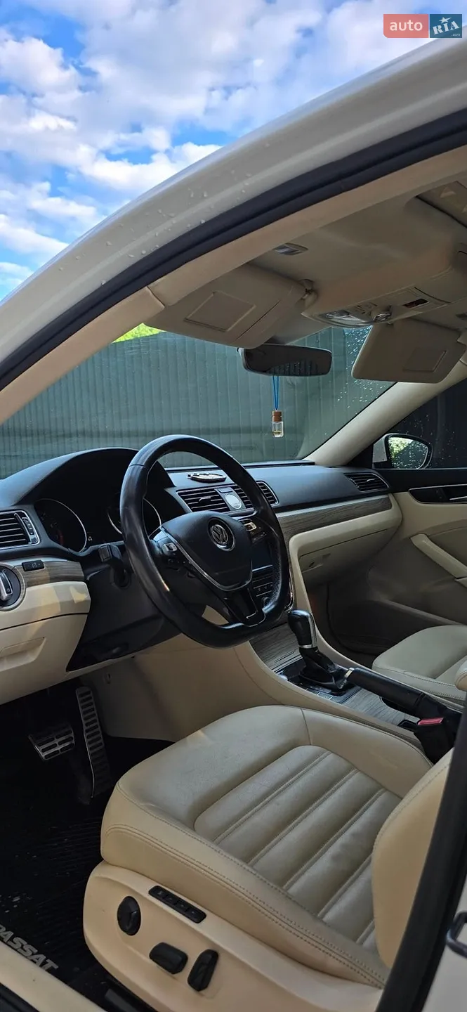 2017 Volkswagen Passat - мініатюра 11