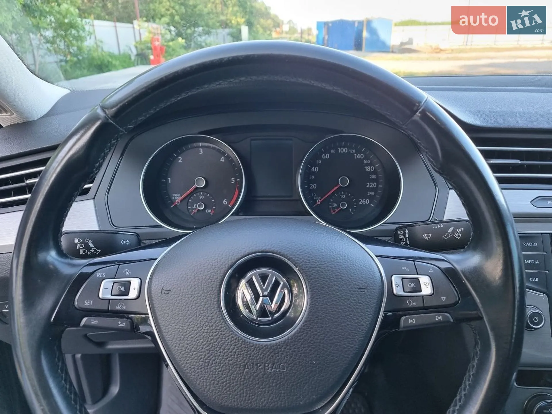 2017 Volkswagen Passat - мініатюра 41