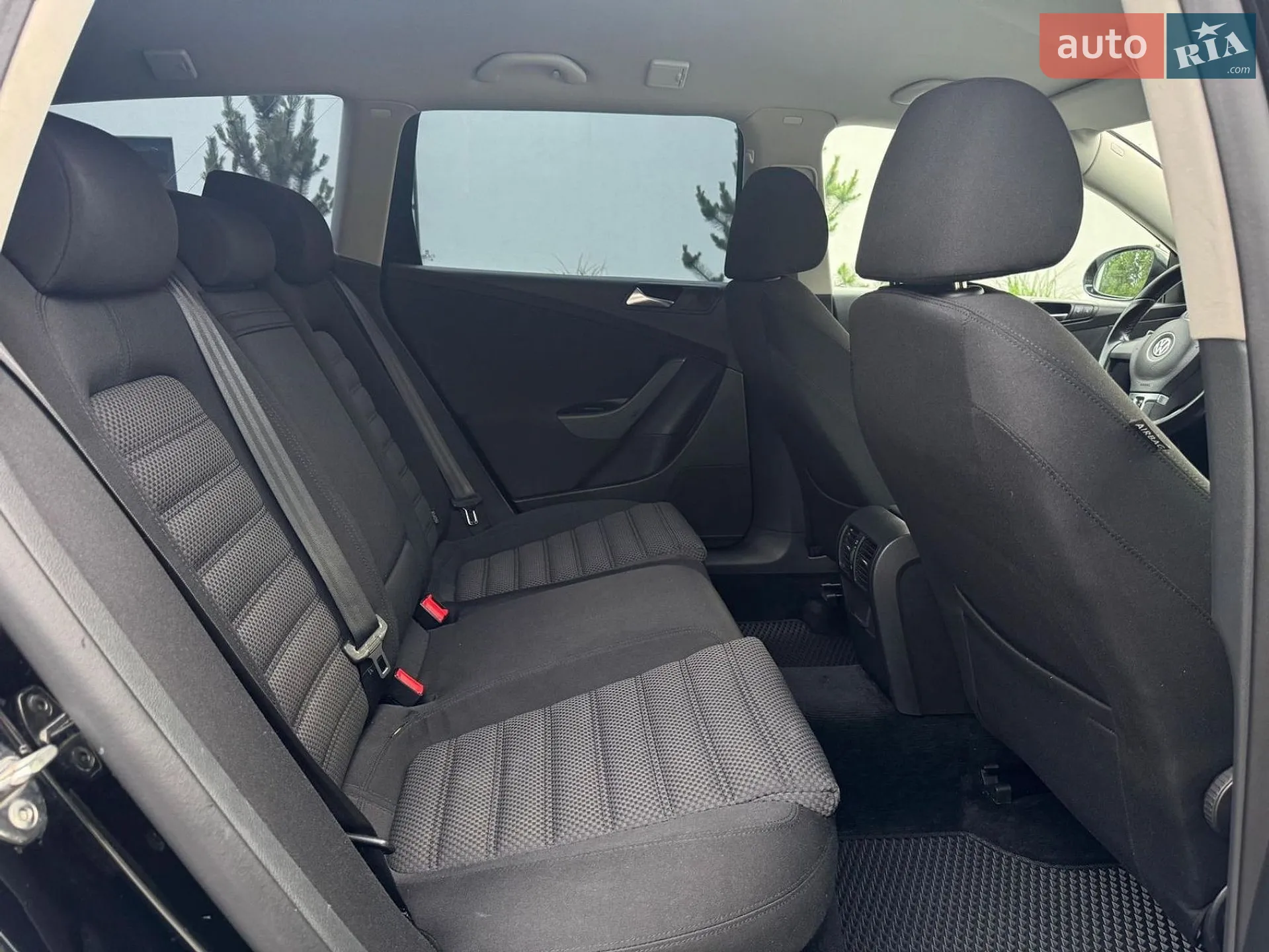 2010 Volkswagen Passat - мініатюра 21