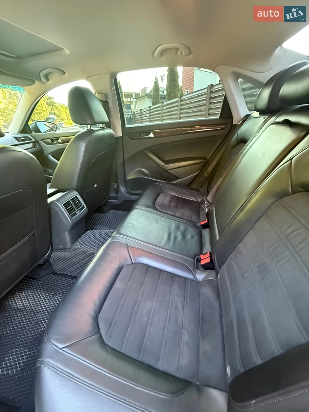 2012 Volkswagen Passat - мініатюра 16