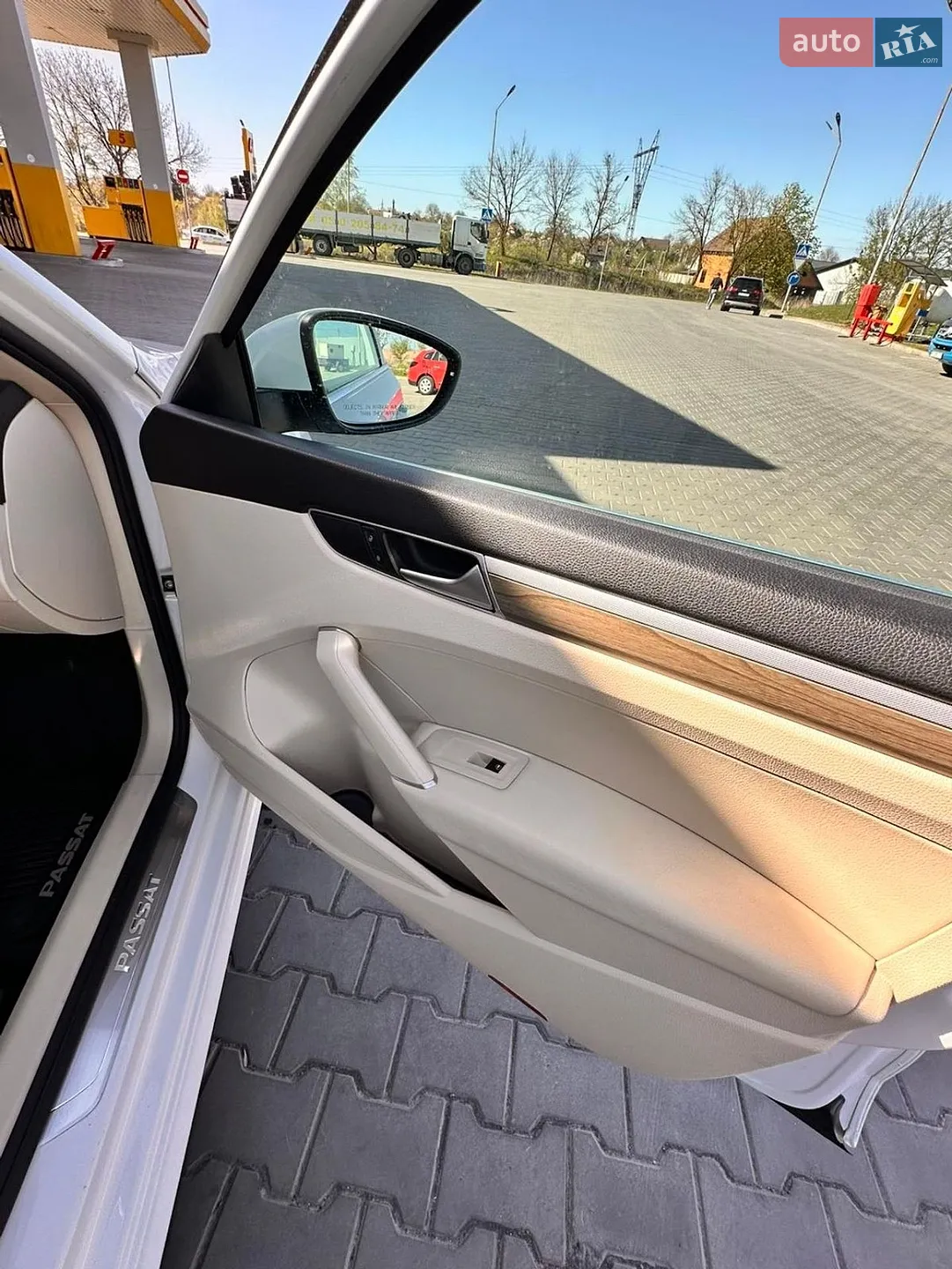 2017 Volkswagen Passat - мініатюра 20