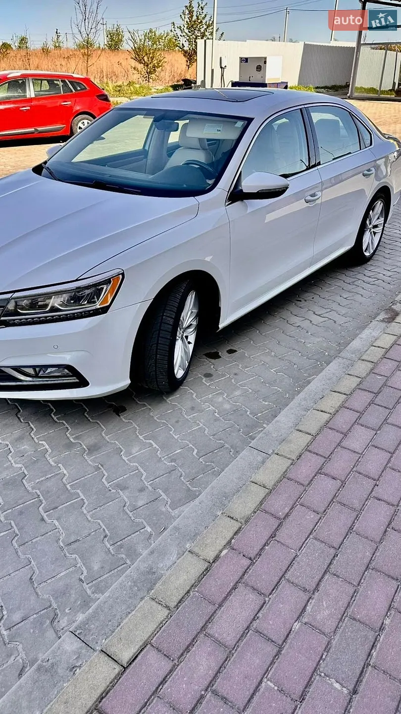 2017 Volkswagen Passat - мініатюра 24