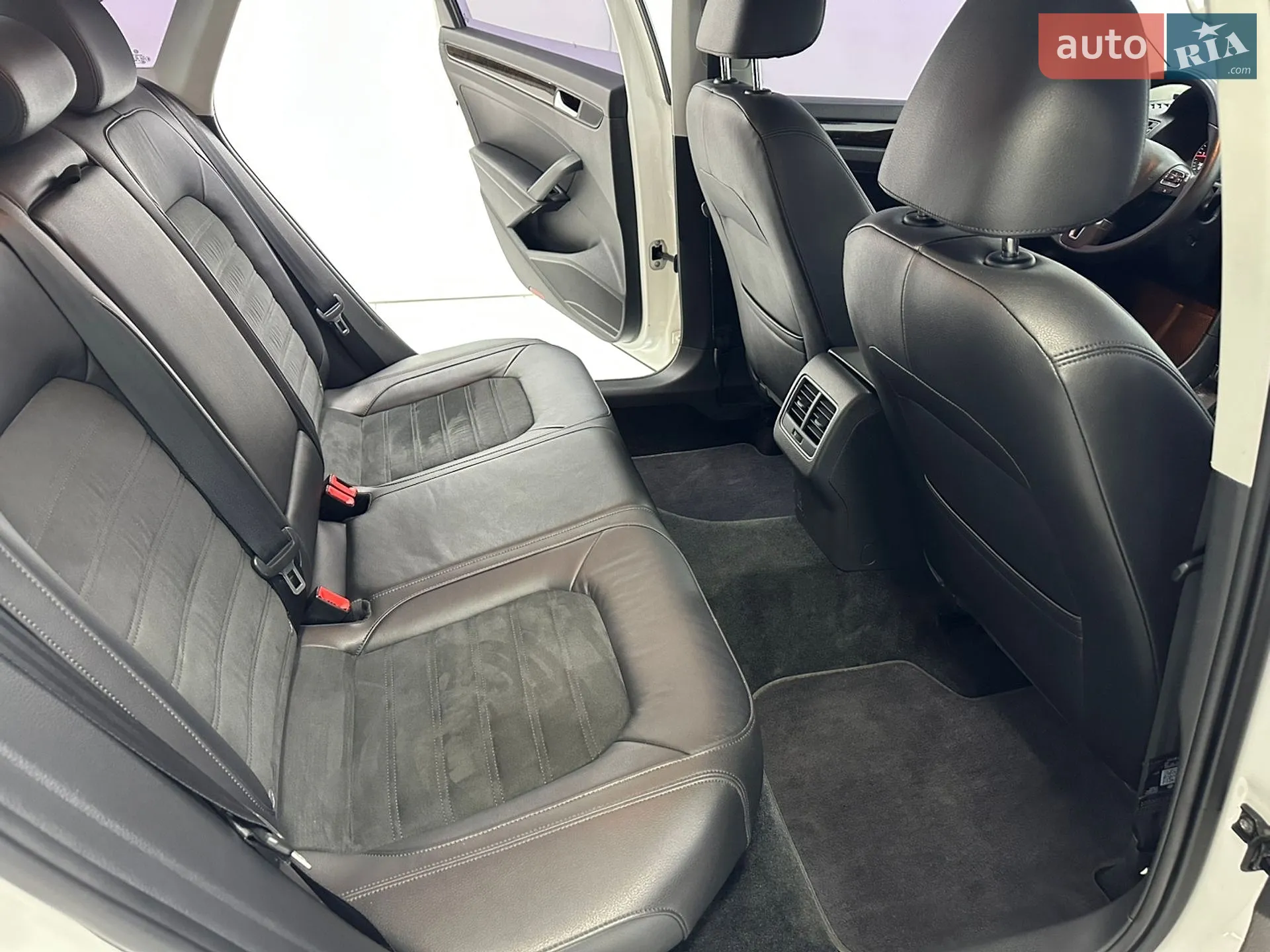 2014 Volkswagen Passat - мініатюра 36