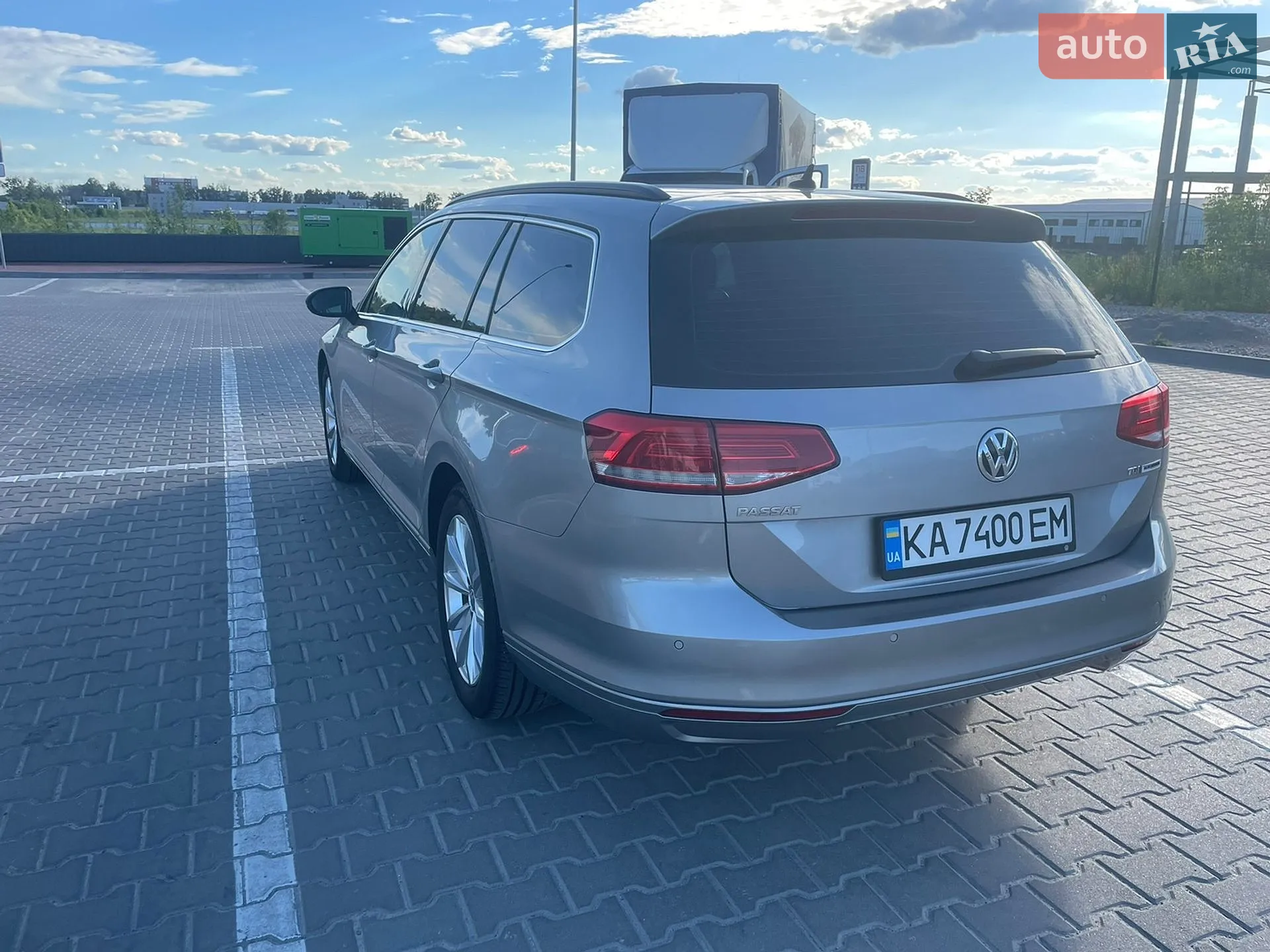 2016 Volkswagen Passat - мініатюра 9