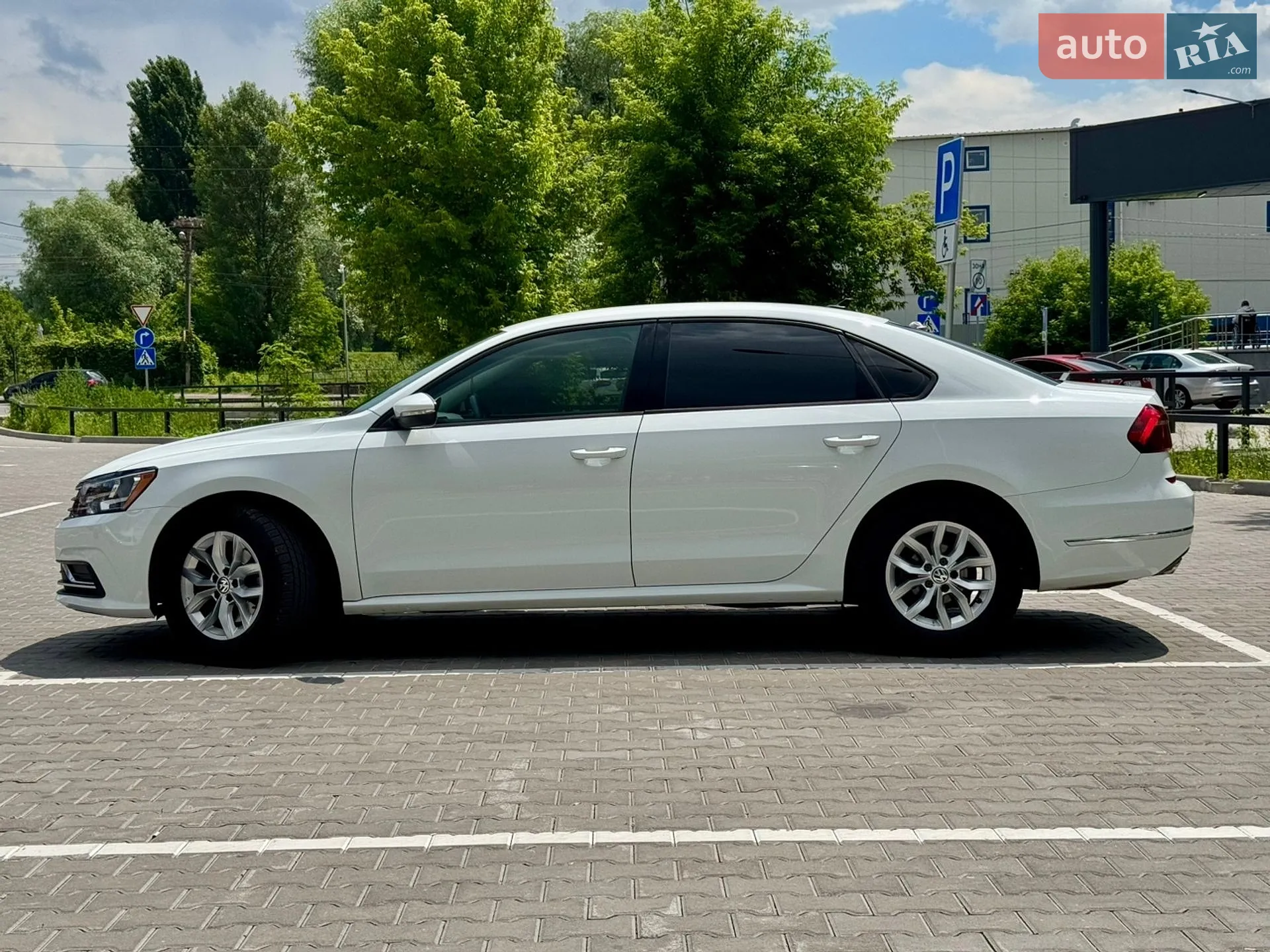 2017 Volkswagen Passat - мініатюра 8