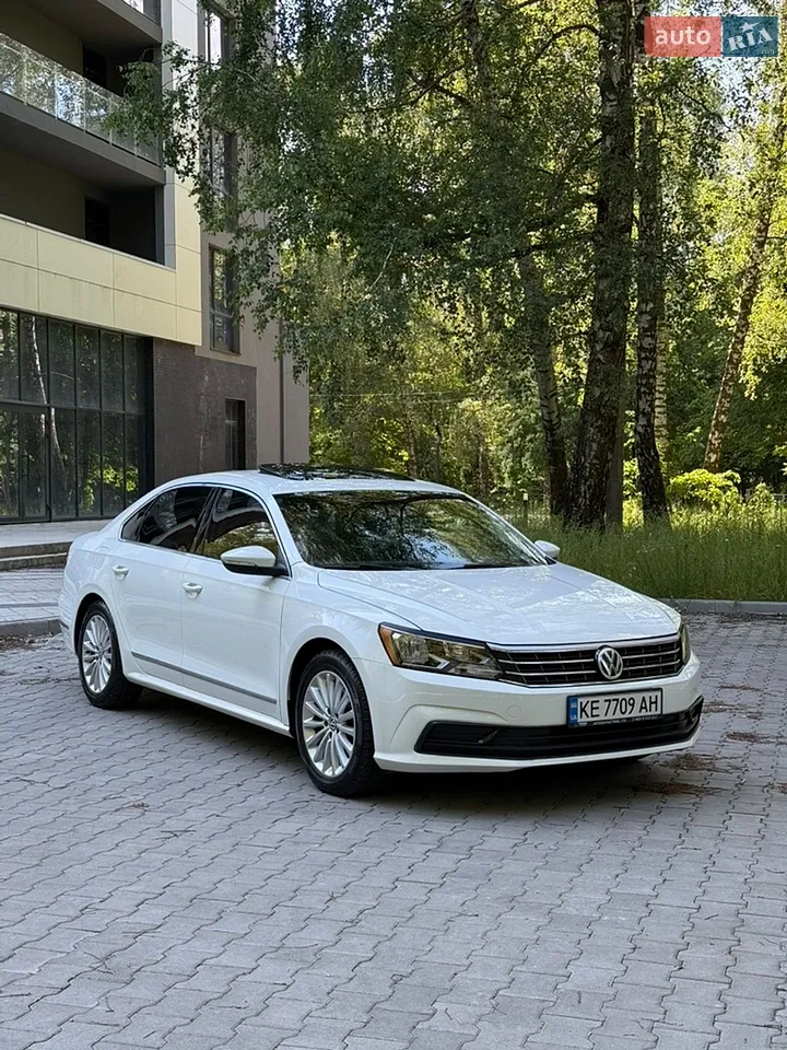 2017 Volkswagen Passat - мініатюра 19