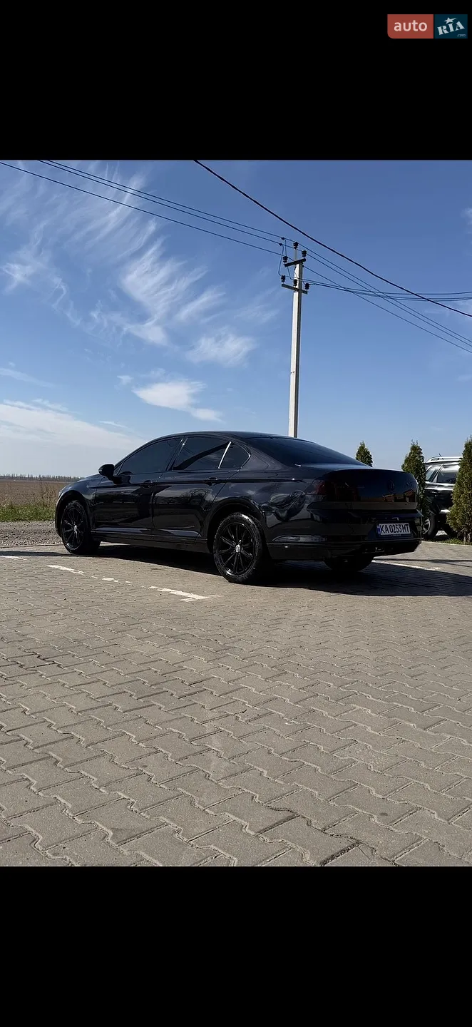 2017 Volkswagen Passat - мініатюра 2