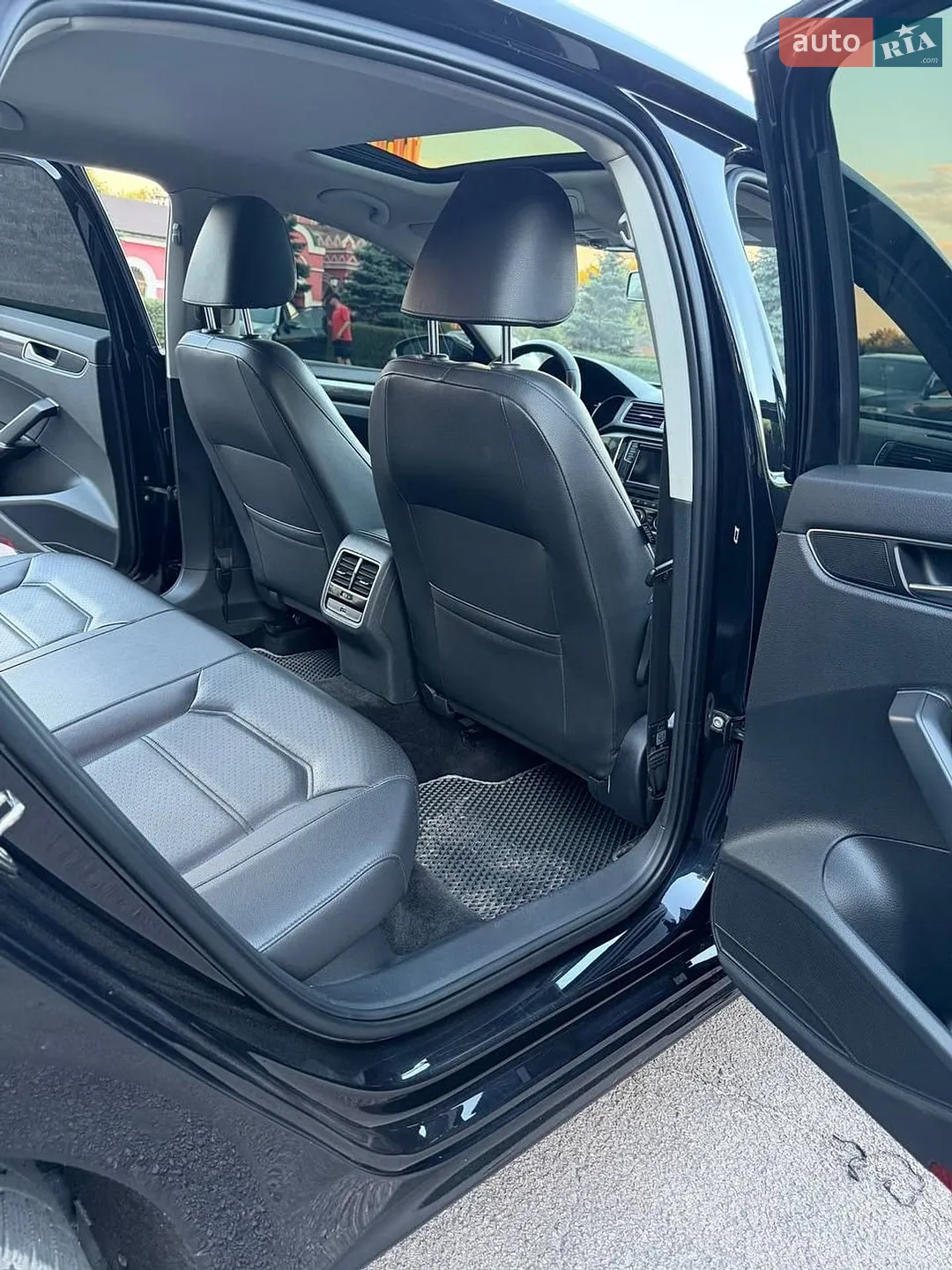 2018 Volkswagen Passat - мініатюра 10