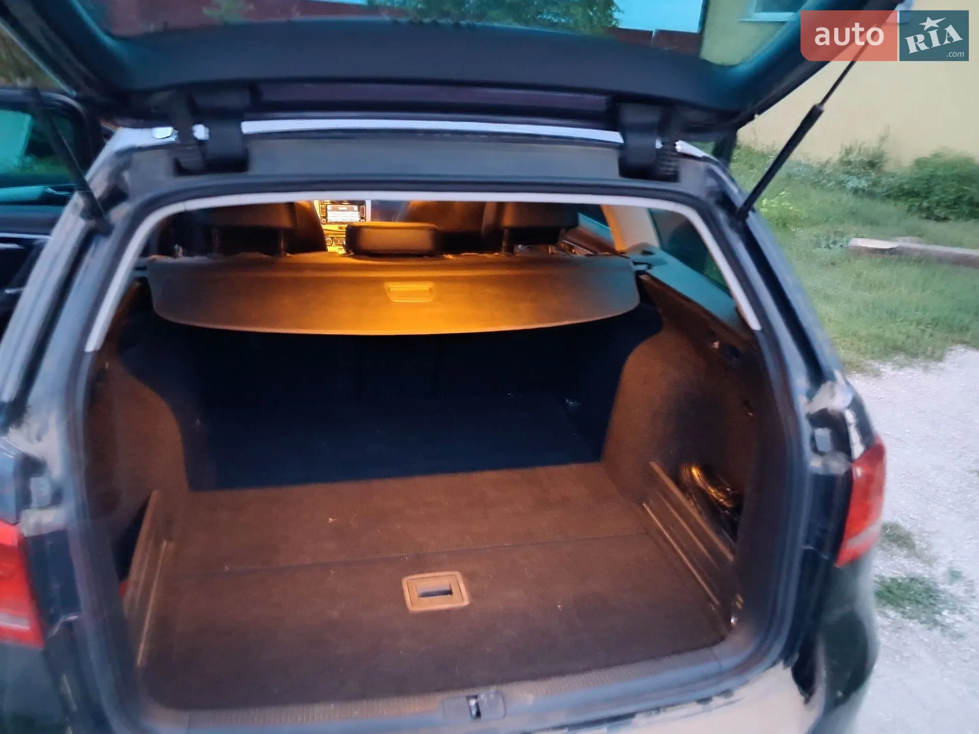 2010 Volkswagen Passat - мініатюра 18