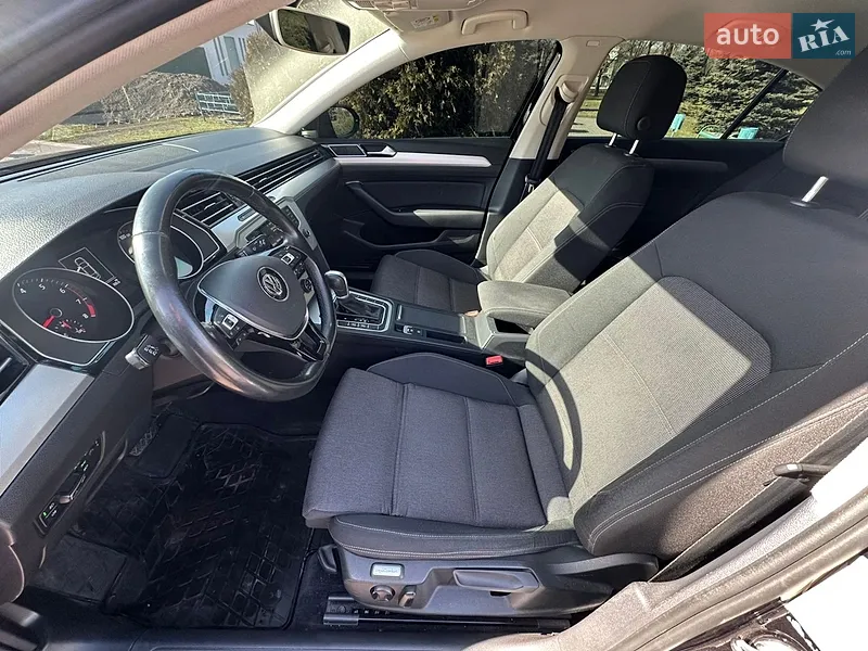 Volkswagen Passat 2015 VIN WVWZZZ3CZGE017909 фото оголошення 15 з 80