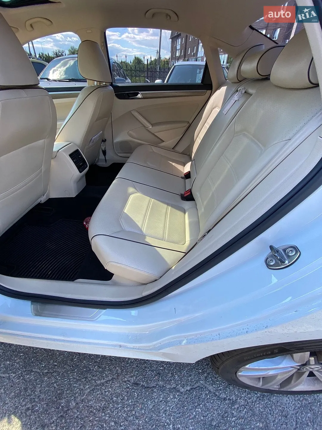 2017 Volkswagen Passat - мініатюра 8
