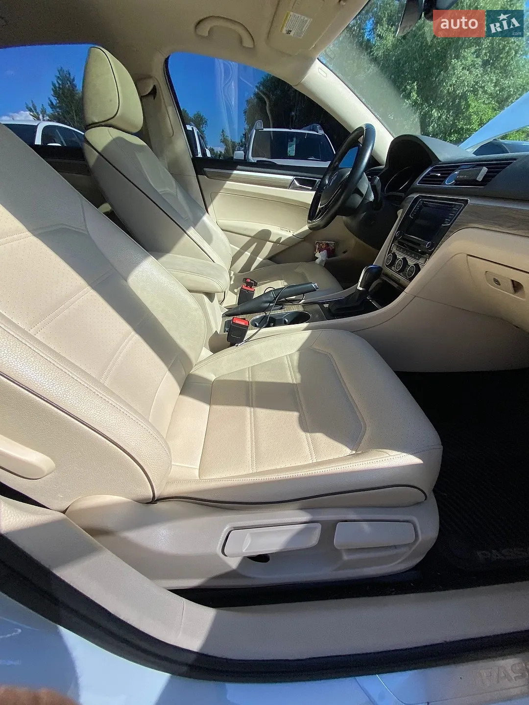 2017 Volkswagen Passat - мініатюра 21