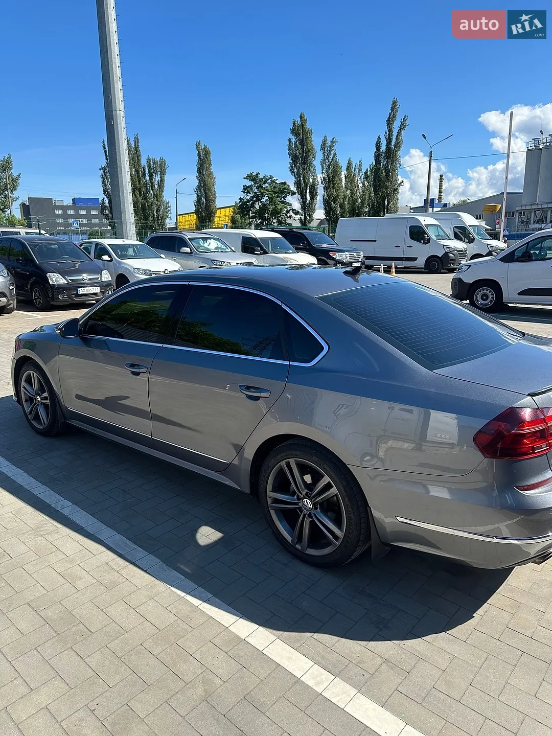 2017 Volkswagen Passat - мініатюра 2