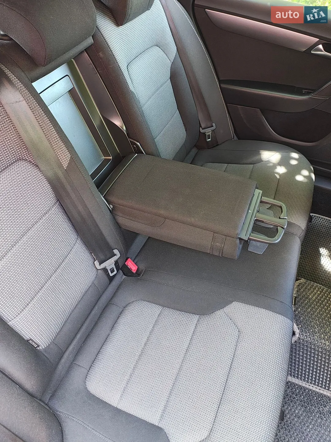 2014 Volkswagen Passat - мініатюра 18